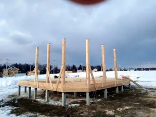 Banja, Projekt „Florida“, Dorf Balabanovo: Wandmontage