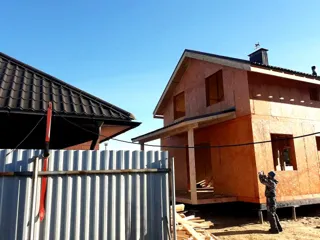 Haus nach Projekt „Majak“, Dorf Verkhnee Myachkovo: Obergeschoss und Dachgeschoss