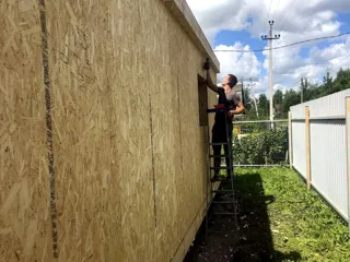 Haus nach individuellem Entwurf, Gartengemeinschaft SNT „Kljasma“: Wandmontage