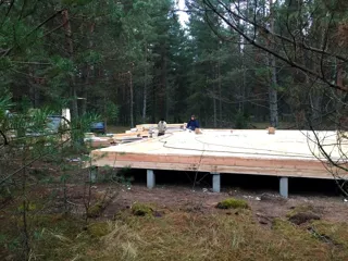 “Barnhouse 110” projesine göre ev, Vidogoshchi köyü: 0 kotunda SIP panel zemin