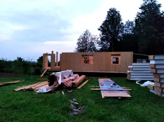 Haus nach individuellem Entwurf, Dorf Kuznetsovo: Wandmontage