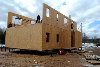 Haus nach Projekt „Palermo“, Region Jaroslawl: Wandmontage