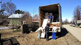 House built to a custom design, Nikulskoe village: house kit delivery