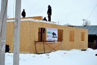Haus nach Projekt „Townhouse - 1“, Ivanovo: Wandmontage