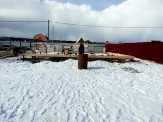 Haus nach Projekt „Sefir“, Siedlung Dubna: Fundament und Grundrahmen