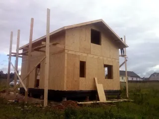 Haus nach Projekt „Ermak“, Siedlung Kuzmishchi: Obergeschoss und Dachgeschoss