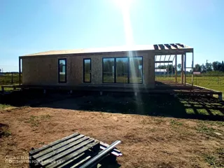 Haus nach Projekt „Barnhouse 110“, Dorf Ivantsevo: Fenster und Türen