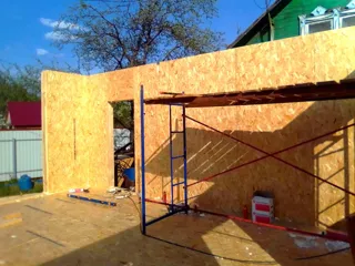 Haus nach individuellem Entwurf, Gartengemeinschaft SNT „Woschod“: Wandmontage