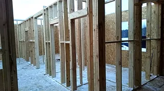 Eingeschossiges Haus nach Projekt „Sabawa“, Dorf Dyakovo: Innenwände