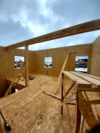 House built to a custom design, Yadrominskoe village: interior partitions