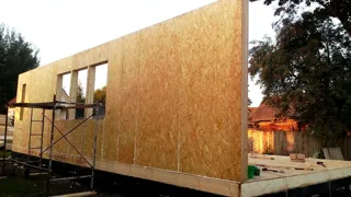 Haus nach Projekt „Finnisch 70“, Region Jaroslawl: Wandmontage