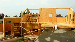 Haus nach individuellem Entwurf, Region Belgorod: Wandmontage