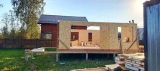 Custom-design house, Nastasino village: wall assembly