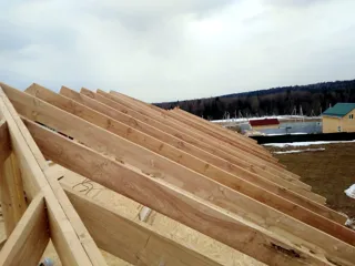 Banja, Projekt „Florida“, Dorf Balabanovo: Dach