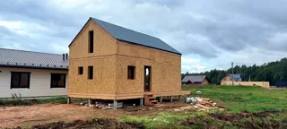 75 m² ev, “Barnhouse Otrazhenie” projesi, Beloostrov kasabası: duvar montajı