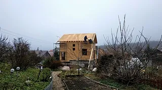 Haus nach individuellem Entwurf, Gartengemeinschaft SNT „Lasarewo“: Wandmontage