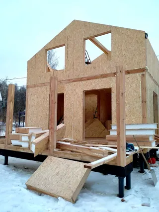 Dacha house, “Small country house” design, Karacharovo village: wall assembly
