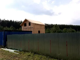 Haus nach Projekt „Alfa“, Dorf Bor: Wandmontage