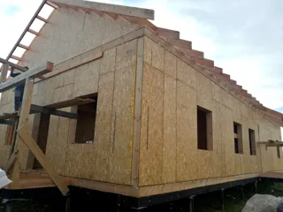 Custom-design house, Arkhangelsk Region: roofing