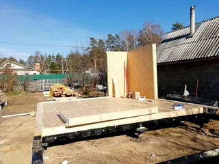 Custom-design house, Nikulskoe village: wall assembly