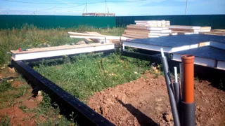 Haus nach Projekt „Dobrynja“, Kostroma: Fundament und Grundrahmen