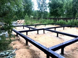 Haus nach individuellem Projekt, KP „Jaroslawskoje Wsmorje“: Fundament und Grundrahmen