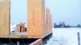 Haus nach Projekt „Dmitrowo“, Dorf Lupychevo: Wandmontage