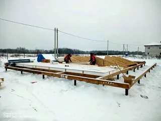 Haus nach Projekt „Chalet 76.3“, Siedlung Parkovo: SIP-Boden auf Höhe 0