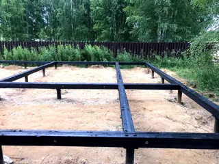 Haus nach individuellem Projekt, KP „Jaroslawskoje Wsmorje“: Fundament und Grundrahmen