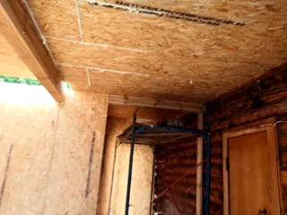 Custom-design extension, Uvod village: interior partitions