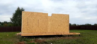 Haus 115 m² nach individuellem Projekt, Dorf Golovino: Wandmontage
