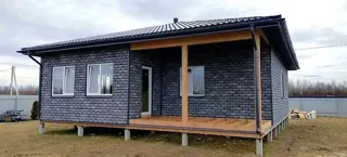 Haus nach individuellem Entwurf, Dorf Zavrazhe: fertiges Gebäude