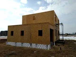 Garage nach Projekt „Slawjanka mini + Garage“, Dorf Nazarovo: Wandmontage