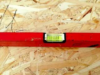 Haus nach Projekt „Mistika - S2.8“, Dorf Kukarino: Wandmontage