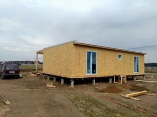 Haus nach Projekt „Mistika - K2.5“, Dorf Zdekhovo: Wandmontage