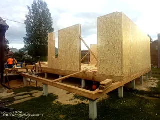 Haus nach individuellem Entwurf, Gebiet Wladimir: Wandmontage