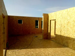 Haus nach individuellem Entwurf, Dorf Fedosovo: Wandmontage