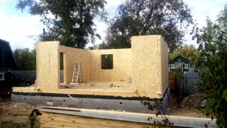 Haus nach individuellem Entwurf, Shuya: Wandmontage
