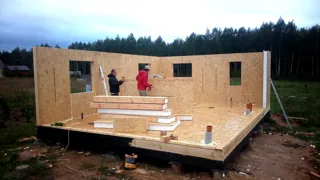 Haus nach Projekt „Ermak“, Siedlung Kuzmishchi: Wandmontage