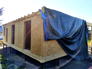 Haus nach Projekt „Mistika - E2.8“, SNT „Poljuschko“: Wandmontage