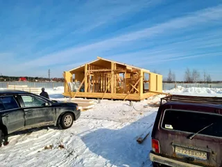 House based on the “Barnhouse 110” design, Moscow Region: wall assembly