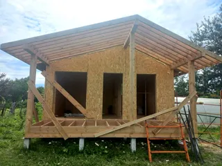30 m² house based on the “Nezhnost 4” design, Yaroslavl Region: roofing