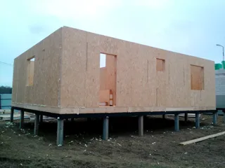 Haus nach individuellem Entwurf, Dorf Troitsko-Nikolskoe: Wandmontage