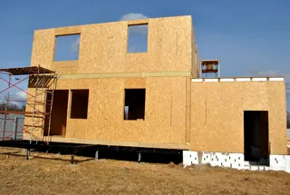 Haus nach Projekt „Slawjanka mini + Garage“, Siedlung Tunoshna: Wandmontage