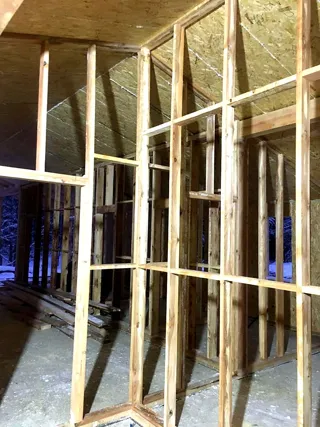 Haus nach Projekt „Barnhouse 110“, Dorf Koltushskoe: Innenwände