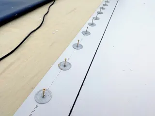 “Mistika - E2.5” projeli ev, Pervyy kasabası: çatı
