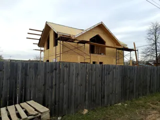 Haus nach Projekt „Dorofejewo“, Kovrov: Wandmontage