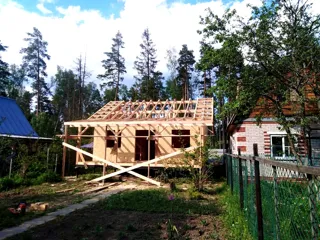 “Vernisazh” projesine göre ev, SNT “Polyana”: duvar montajı