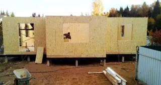 Haus nach Projekt „William 192“, Dorf Timonovo: Wandmontage