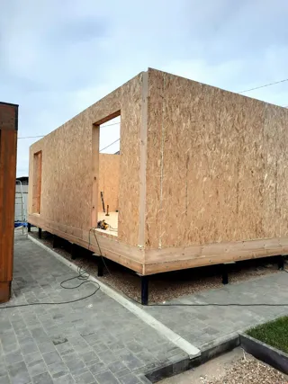 40 m² custom-design guest house, Yaroslavl Region: wall assembly